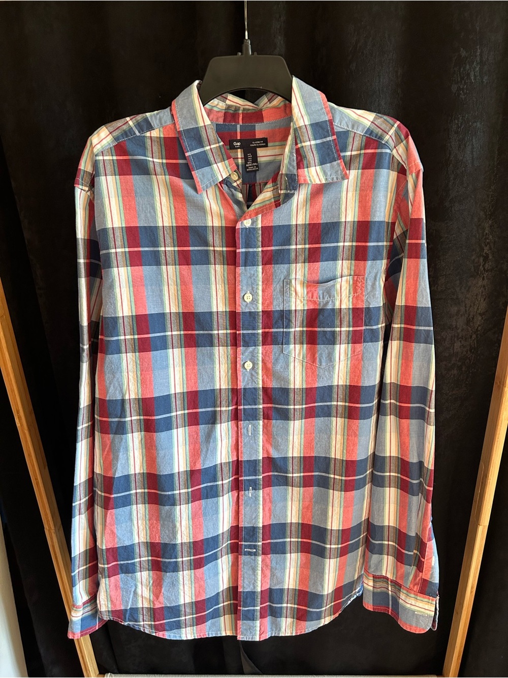 GAP Men’s Red, Blue & White Plaid Button-Down Shirt